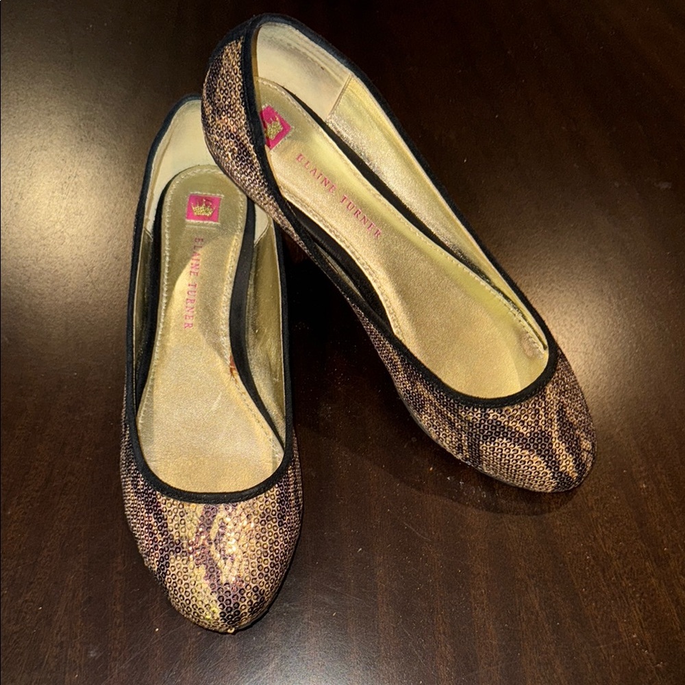 Elaine Turner Brown Flats
